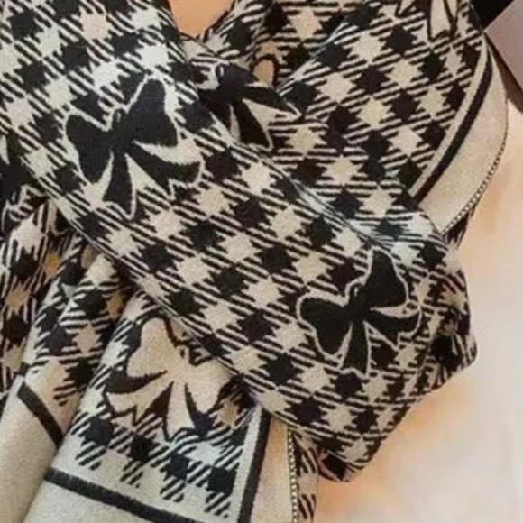 Cashmere scarf - Picture 3 of 4